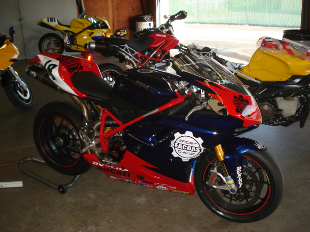 gal/2007 Loudon Track Day/pictures_048.jpg